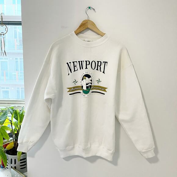 Disney World Newport Bay Club Oversize Sweatshirt Size Large - Picture 1 of 5